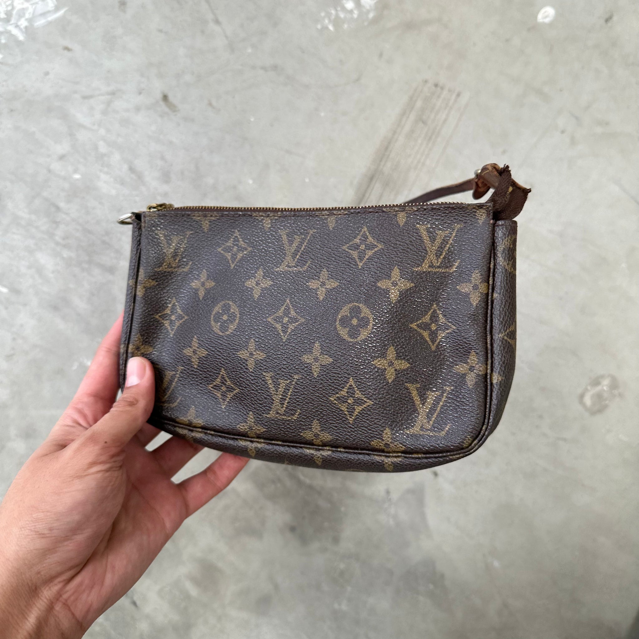 Louis Vuitton Monogram Pochette Bag
