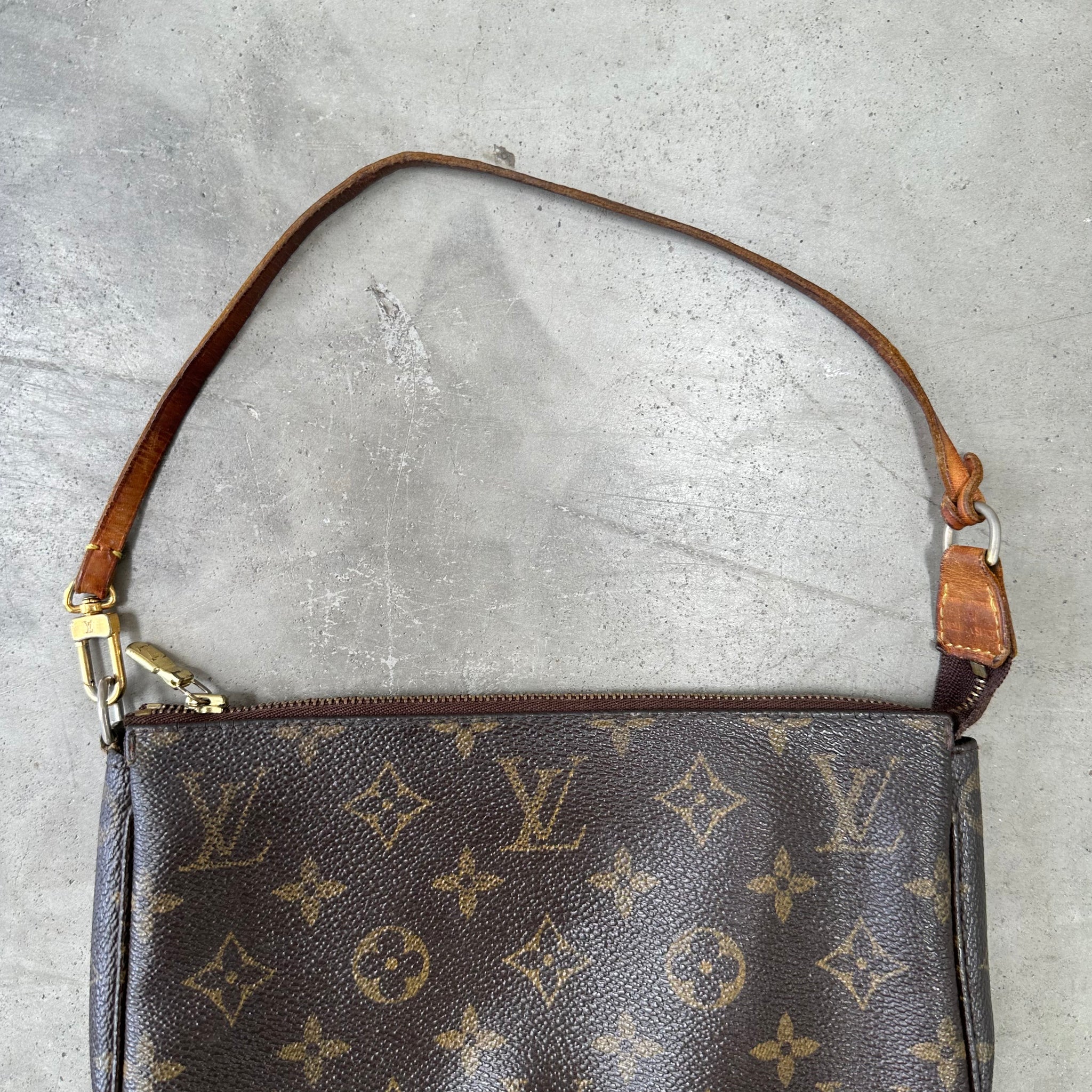 Louis Vuitton Monogram Pochette Bag