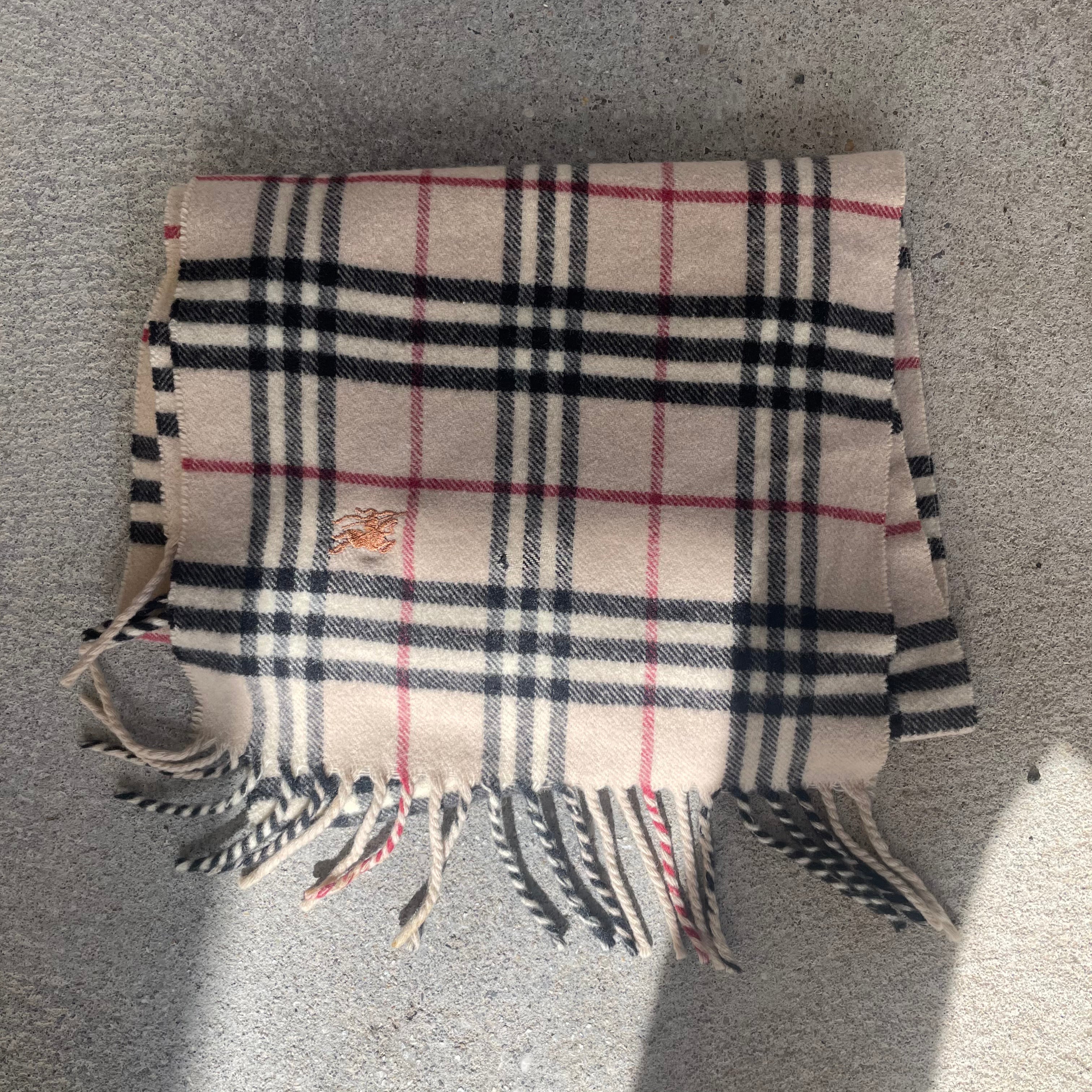 Burberry lambswool top