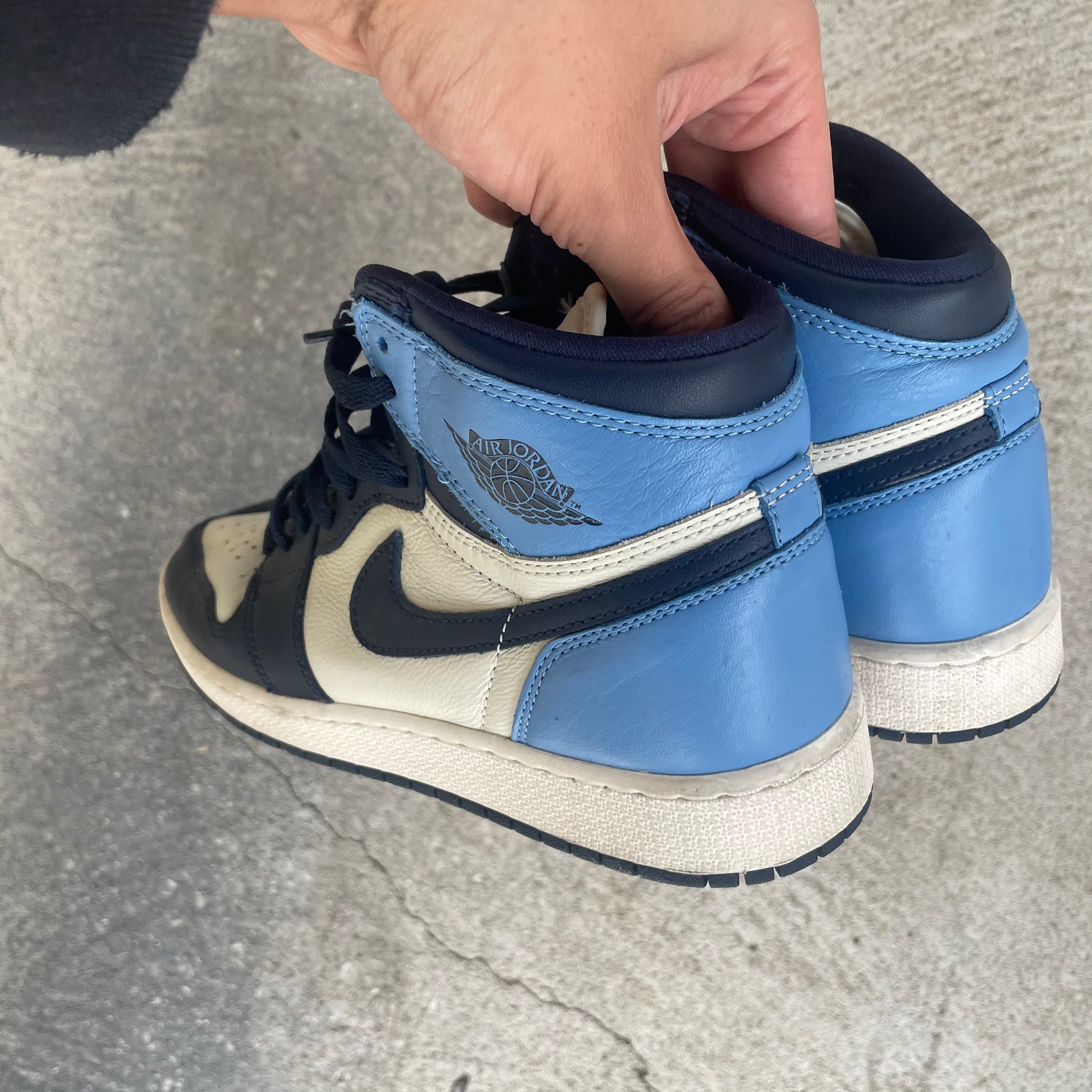 Jordan 1 Retro High Obsidian UNC GS 5.5Y