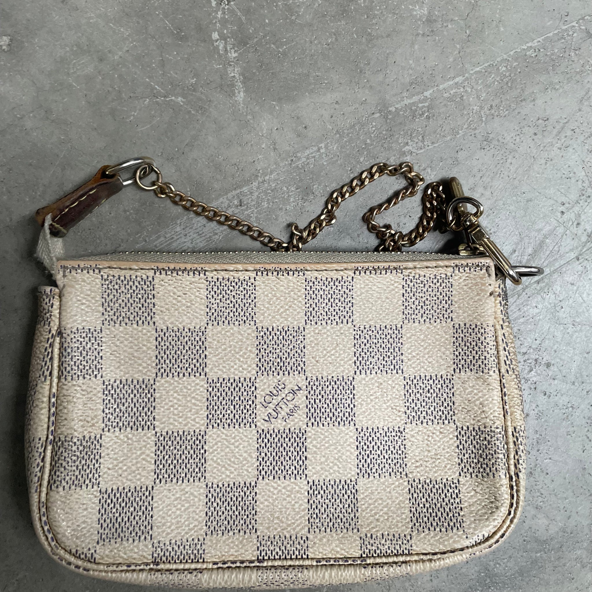 Louis Vuitton Pochette Accessory White