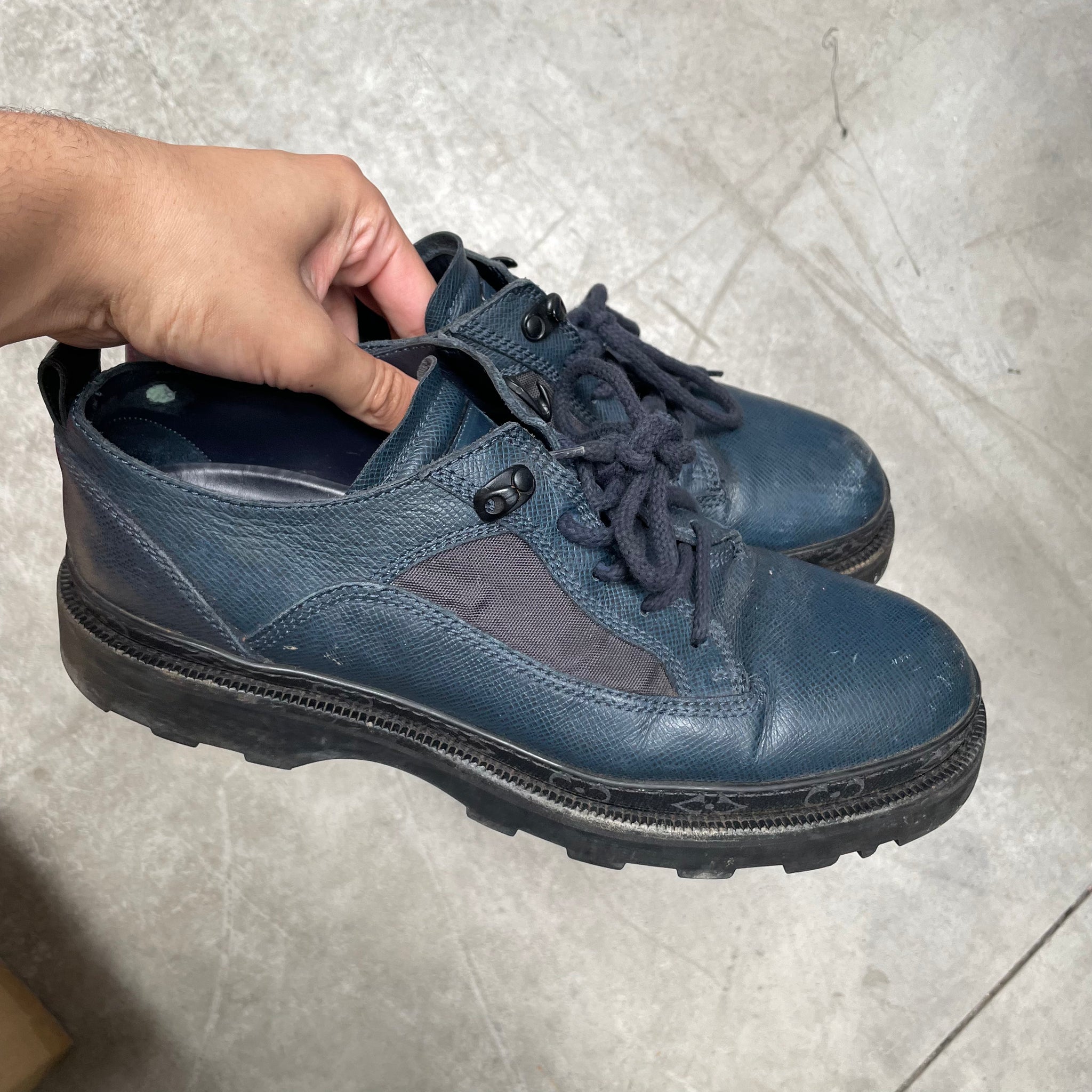 Louis Vuitton Derby Sneaker Navy / Black (fits like a US11.5-12)