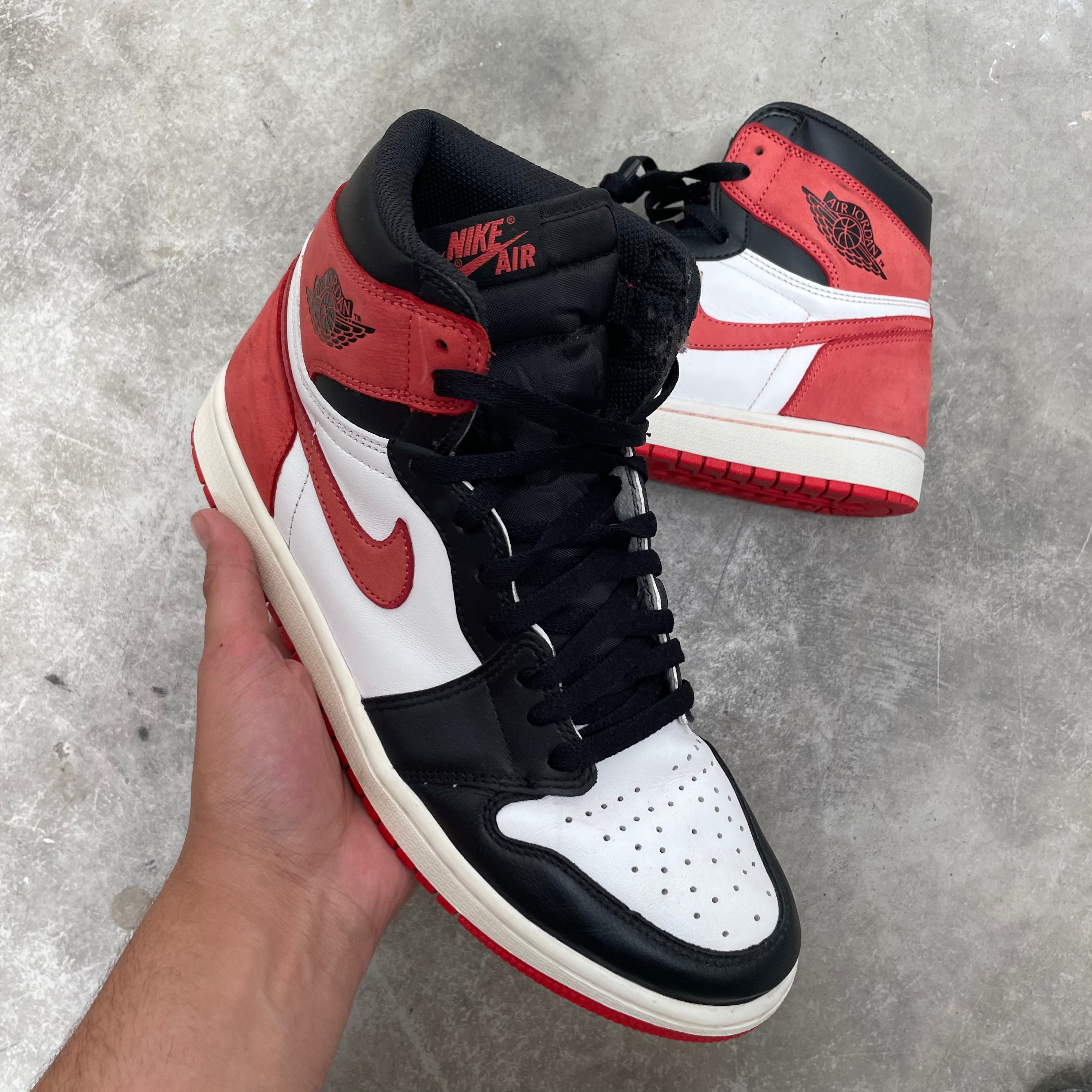 Jordan 1 retro deals high track red