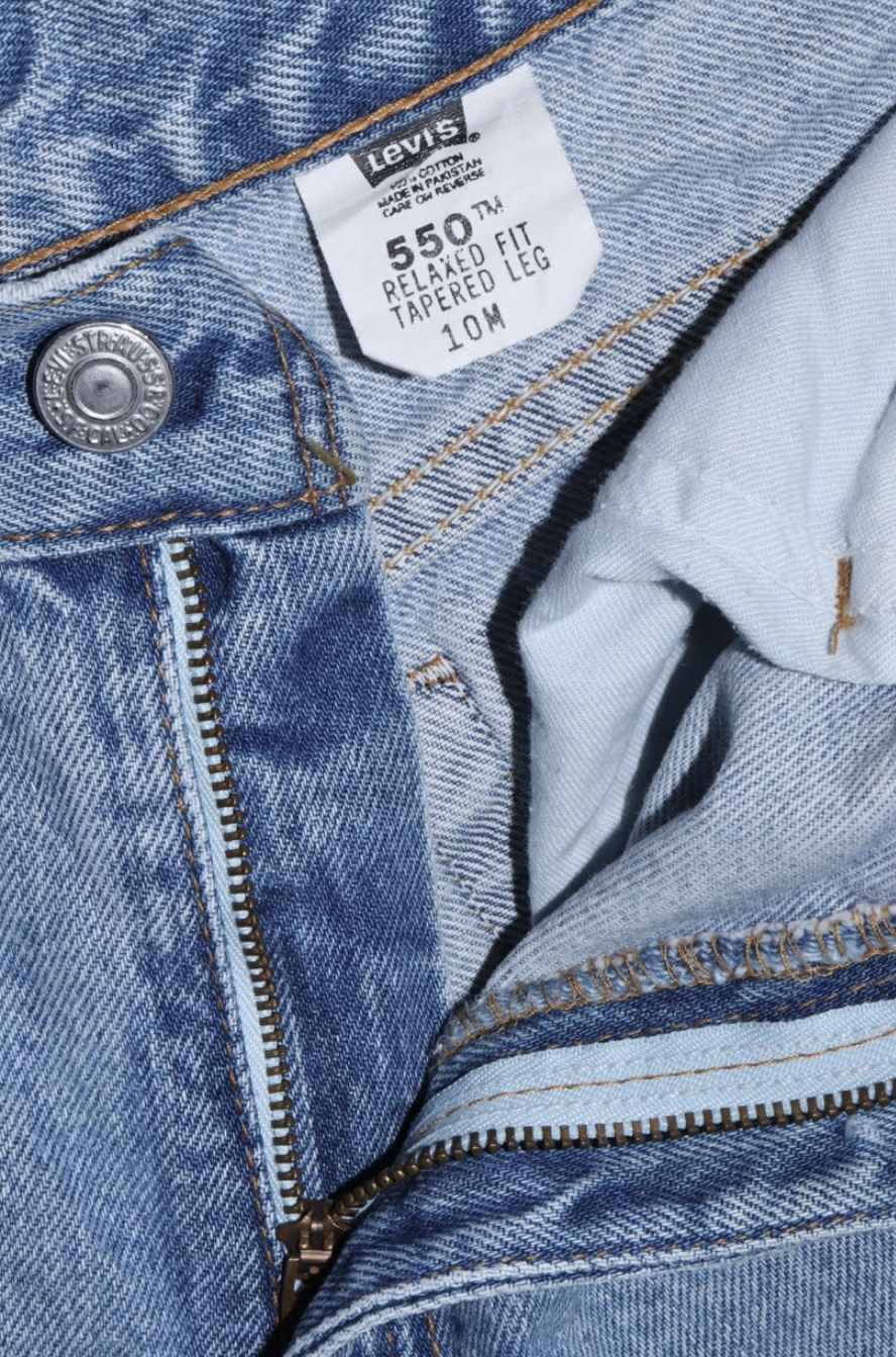 Vintage 90s Levi's 550 Denim Jeans Women's 10 (can be worn by a Men's 28)