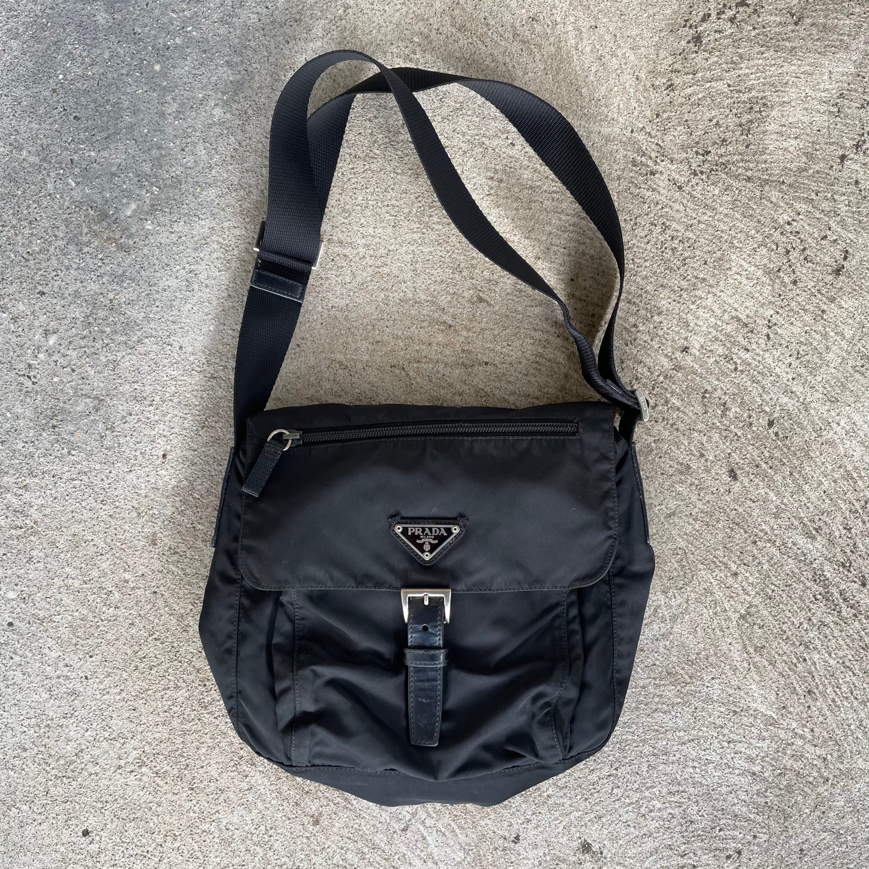 PRADA♥ベスト♡美品 プラダ PRADA PRADA ハンドバッグ Re-Nylon 1NE058 2C05 ポーチ